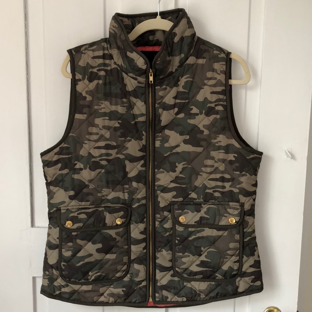 NWOT Cynthia Rowley camo quilted vest